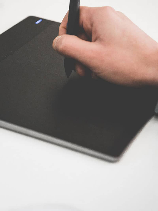 Graphitheque. Branding & Digital design. Estrategia y creatividad interactiva.