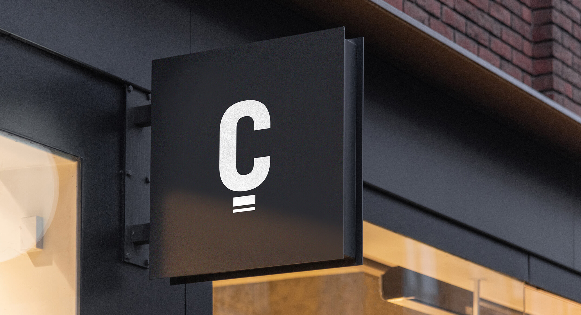 Diseño y desarrollo de identidad visual corporativa para Class Lighting. Detalle banderola exterior.