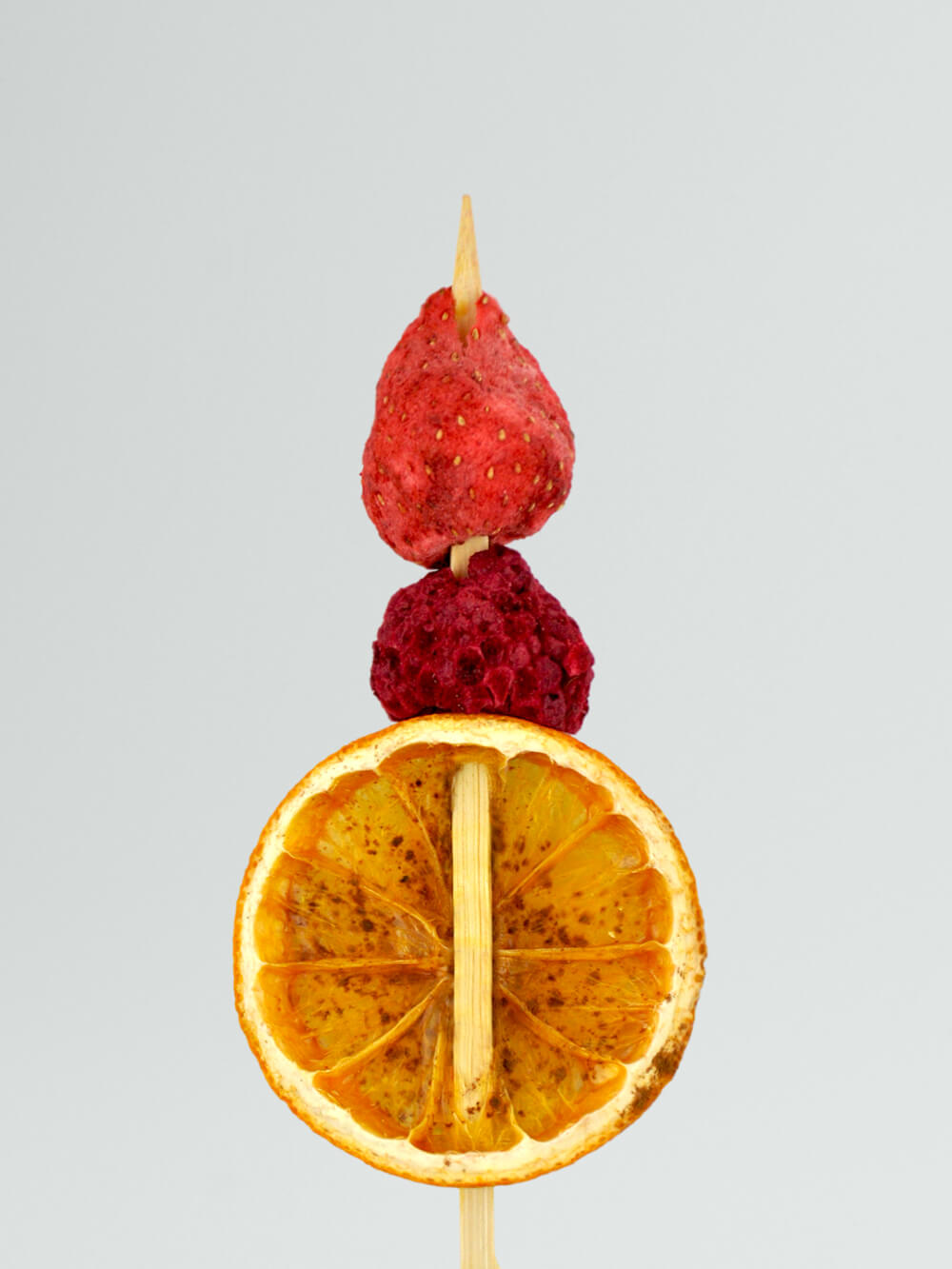 Diseño y desarrollo de packaging para Cocktail Bites de Té-Tonic Experience. Fotografía brocheta.