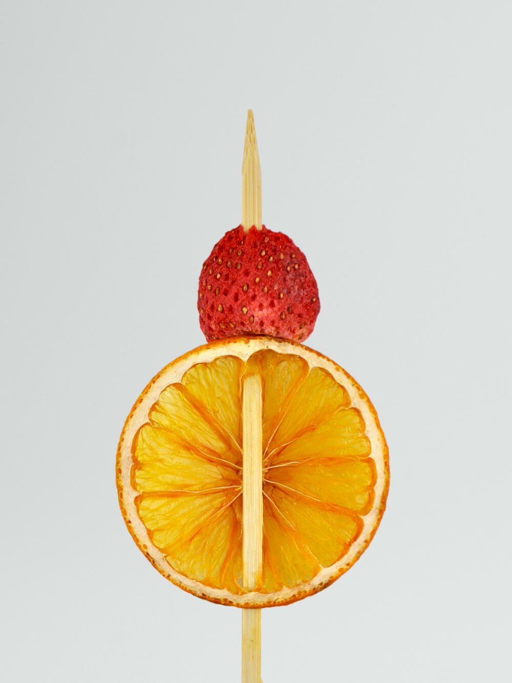 Diseño y desarrollo de packaging para Cocktail Bites de Té-Tonic Experience. Fotografía brocheta 4.
