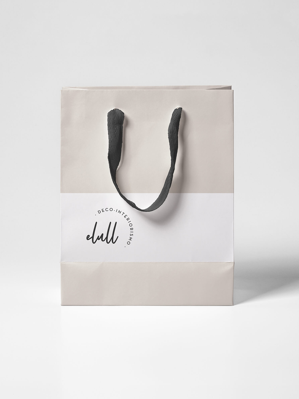 Diseño y desarrollo de identidad visual corporativa para Elull Deco-interiorismo. Bolsa de compra.