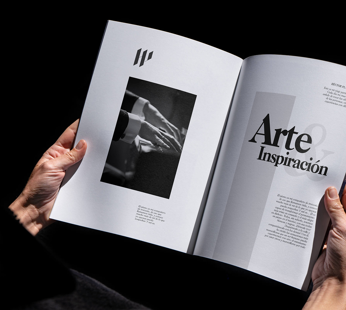 Diseño y desarrollo de identidad visual corporativa para Héctor Plácido, pianista. Detalle magazine.