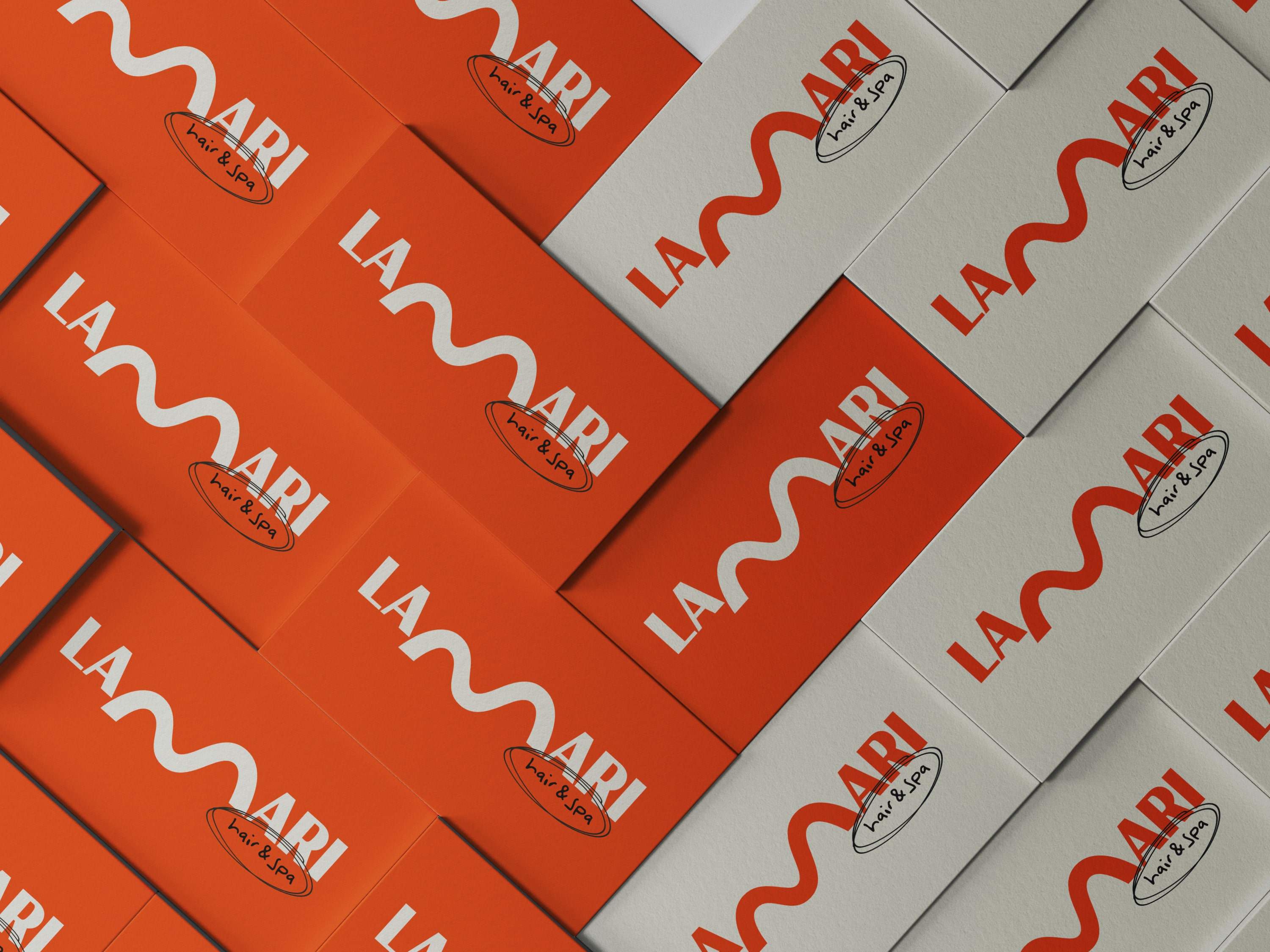 Diseño y desarrollo de identidad visual corporativa para LaMari. Tarjetas de visita en colores corporativos.