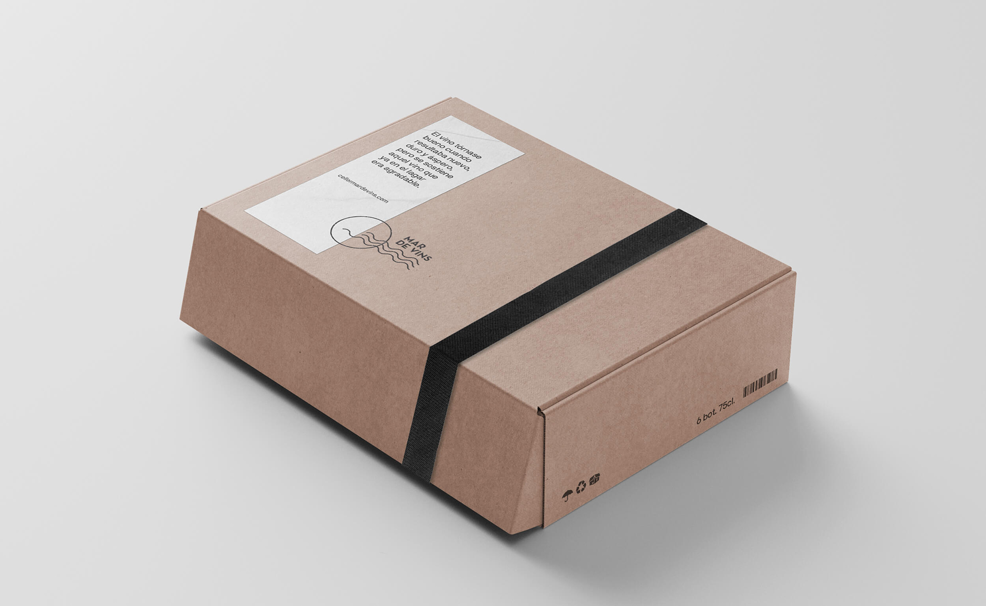 Diseño y desarrollo de identidad visual corporativa para Celler Mar de Vins. Gift box.