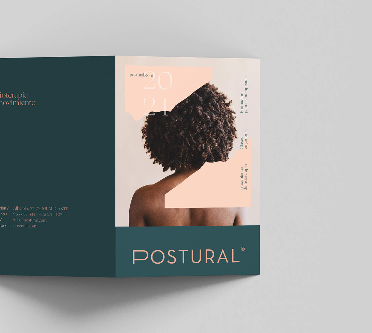 Diseño y desarrollo de identidad visual corporativa para Postural. Díptico.