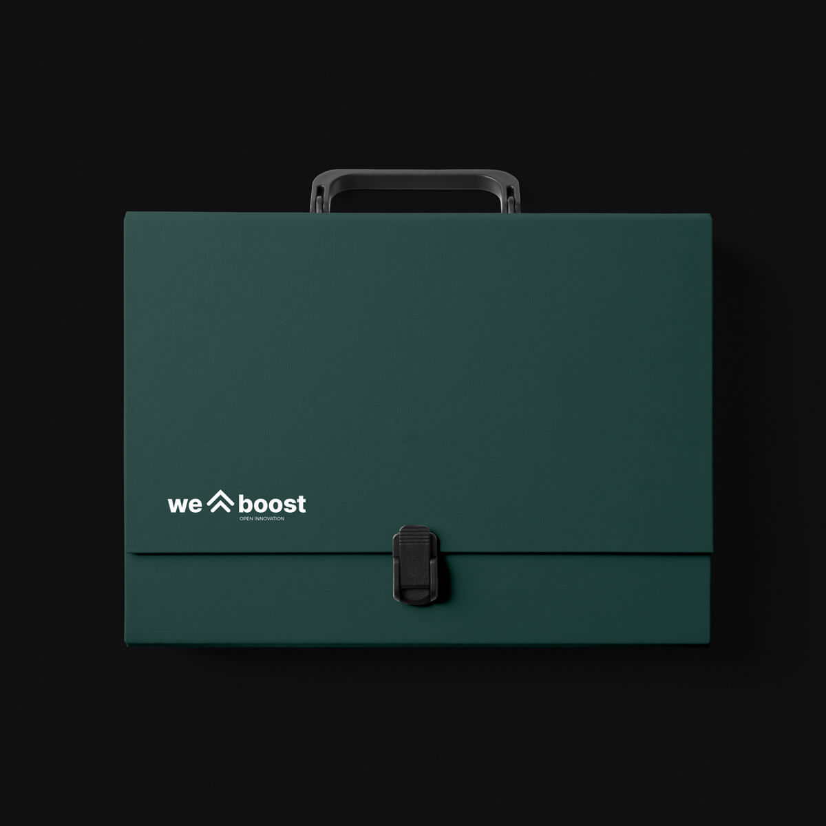 Diseño y desarrollo de identidad visual corporativa para Weboost. Briefcase.